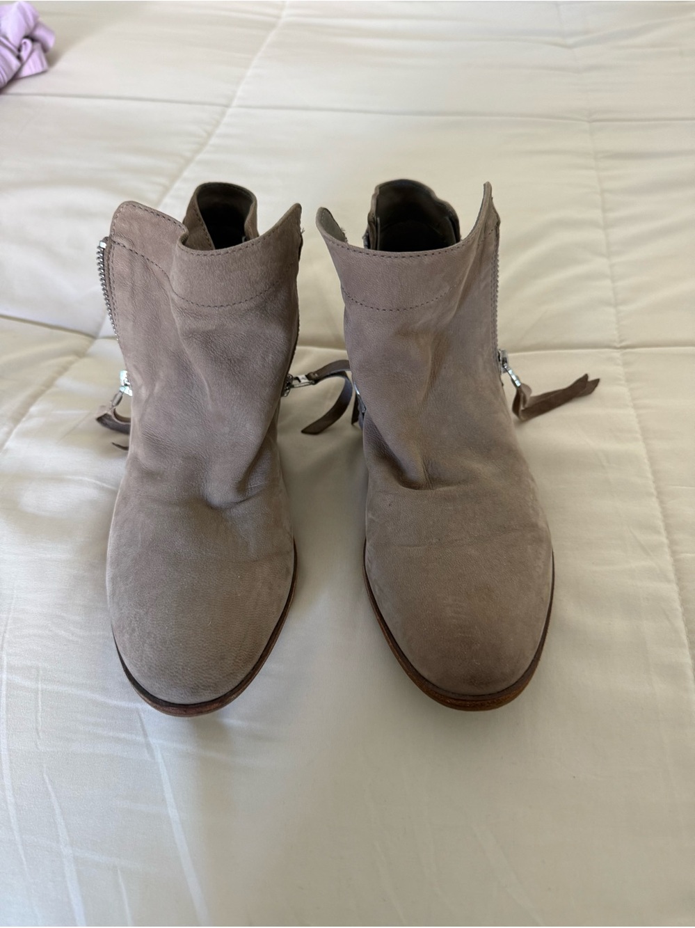 Sam Edelman Women’s Suede Ankle Boots in Taupe, cute and comfy!